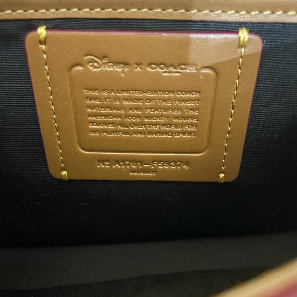 Coach mickey collection - Picture 7 of 7